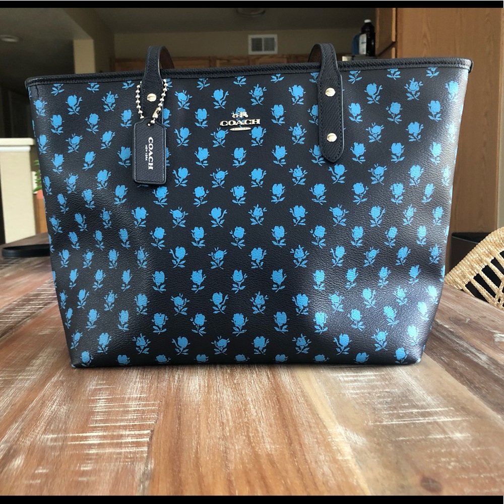 Limited edition Coach city zip tote
